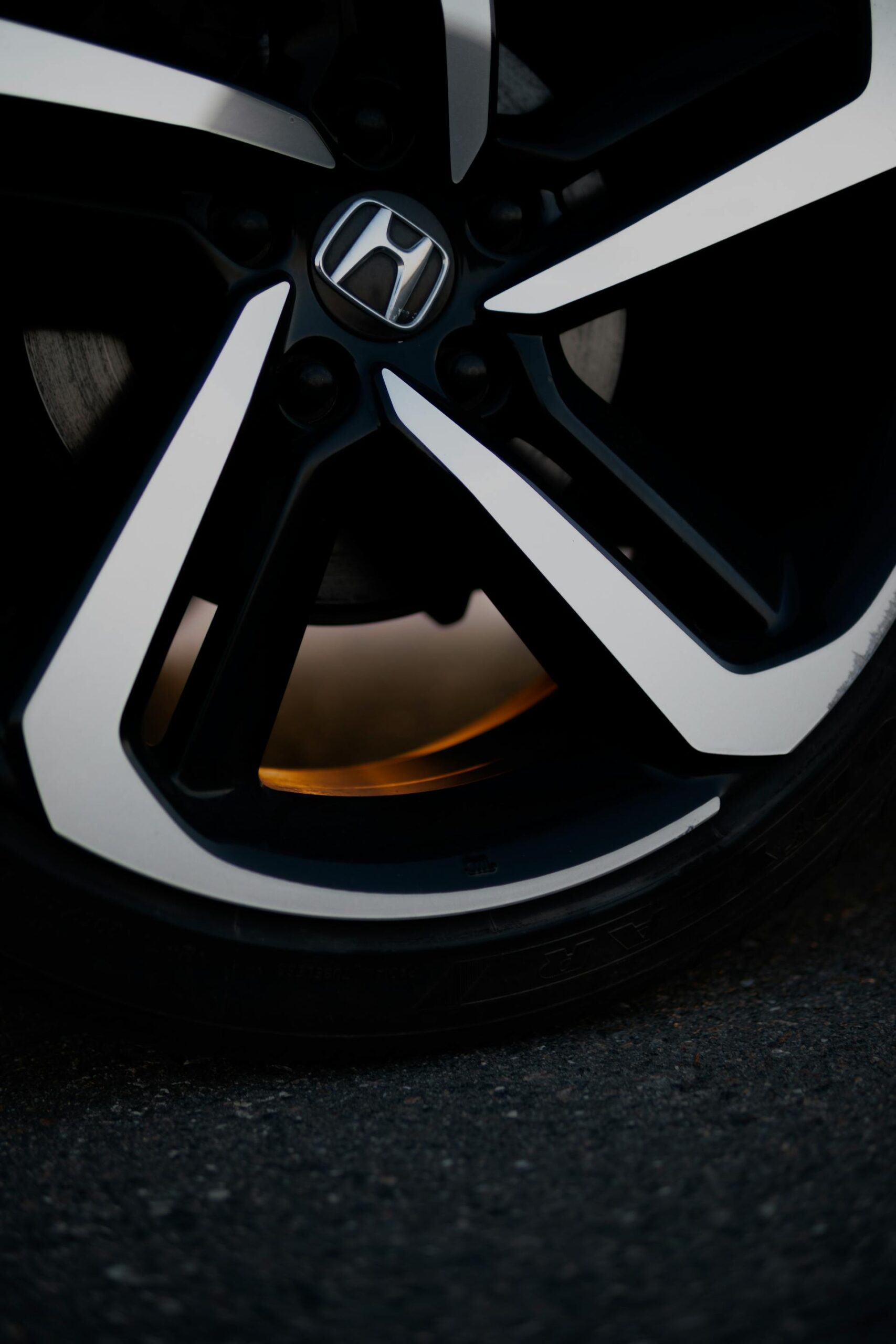 Diamond Cut Alloy Wheel Refurbishment Diamond Cut Alloy Wheel Refurbishment